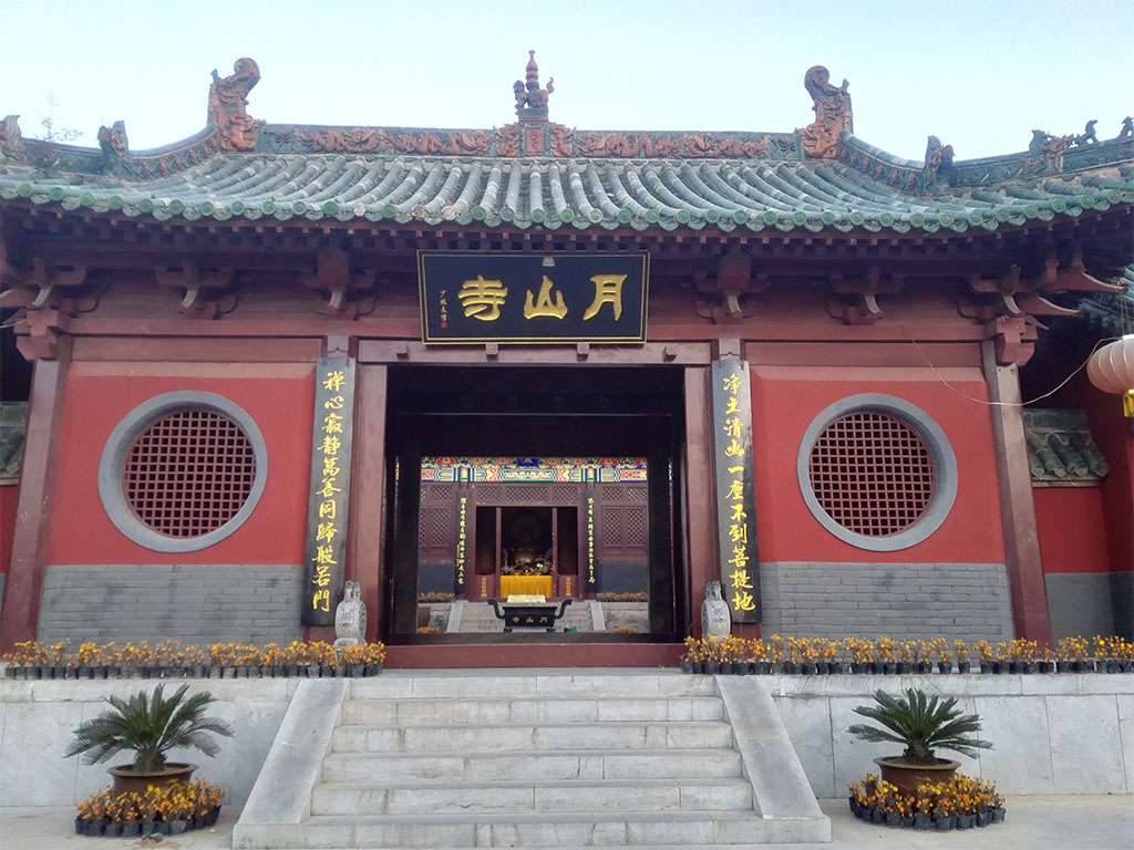 楹联欣赏:净土清幽一尘不到菩提地,禅关寂静万善同归般若门