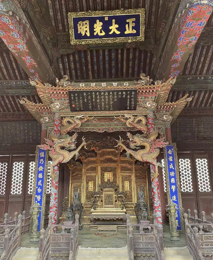 匾额欣赏:辽宁沈阳故宫崇政殿“正大光明”